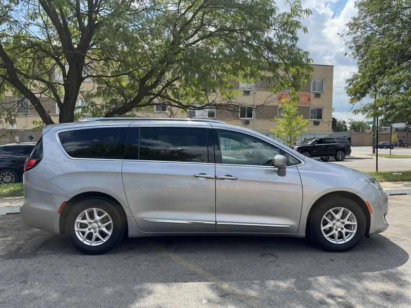 Chrysler Pacifica Touring-L 2020