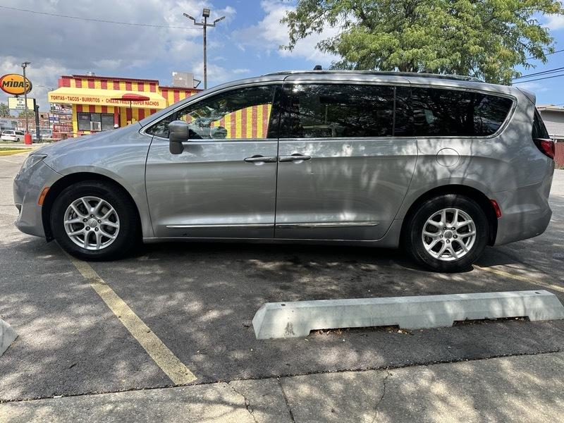 Chrysler Pacifica Touring-L 2020