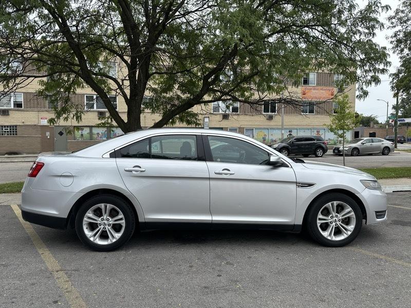 Ford Taurus SEL FWD 2015