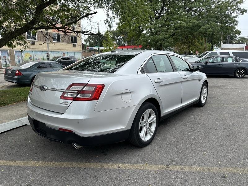 Ford Taurus SEL FWD 2015