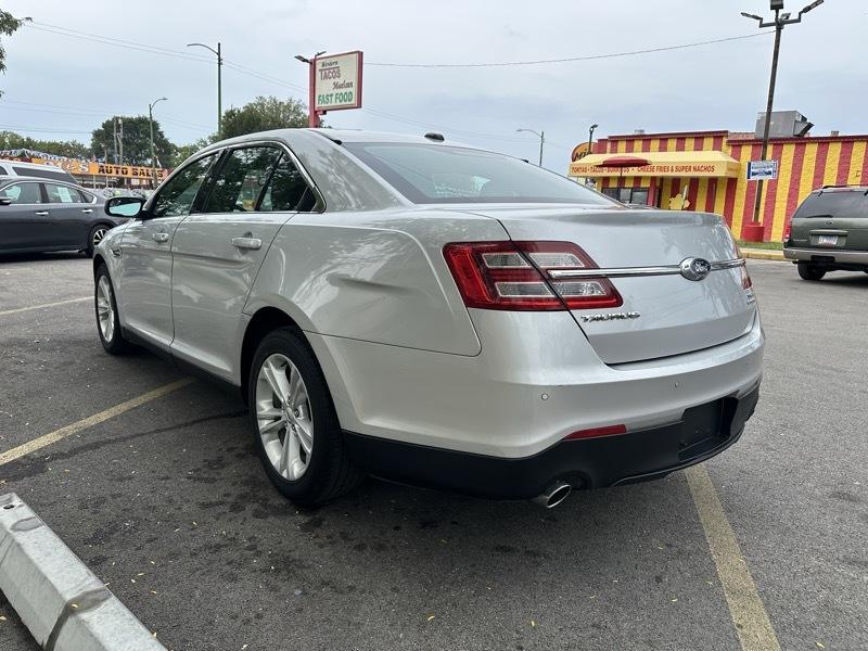 Ford Taurus SEL FWD 2015