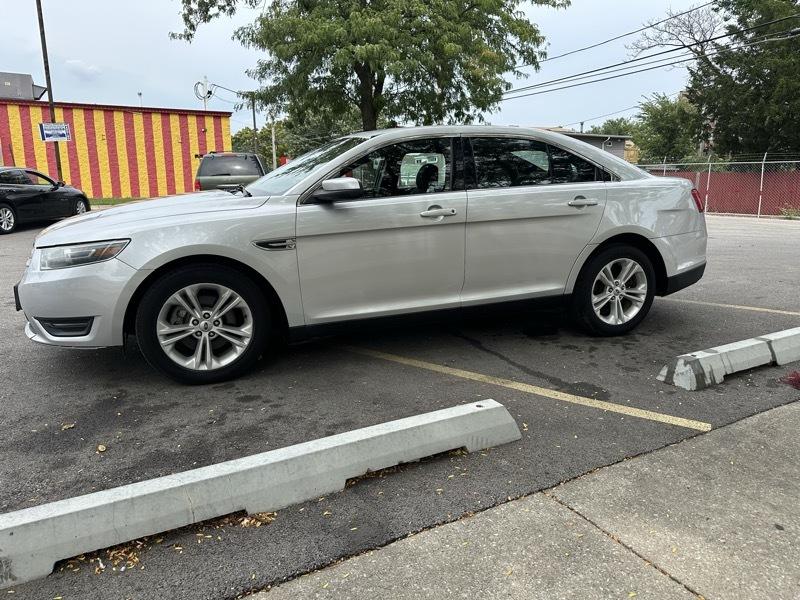 Ford Taurus SEL FWD 2015
