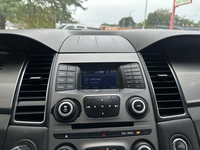 Ford Taurus SEL FWD 2015