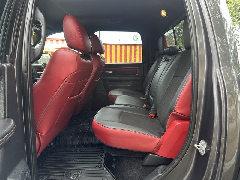 RAM 1500 4WD Crew Cab 140.5" Rebel 2016