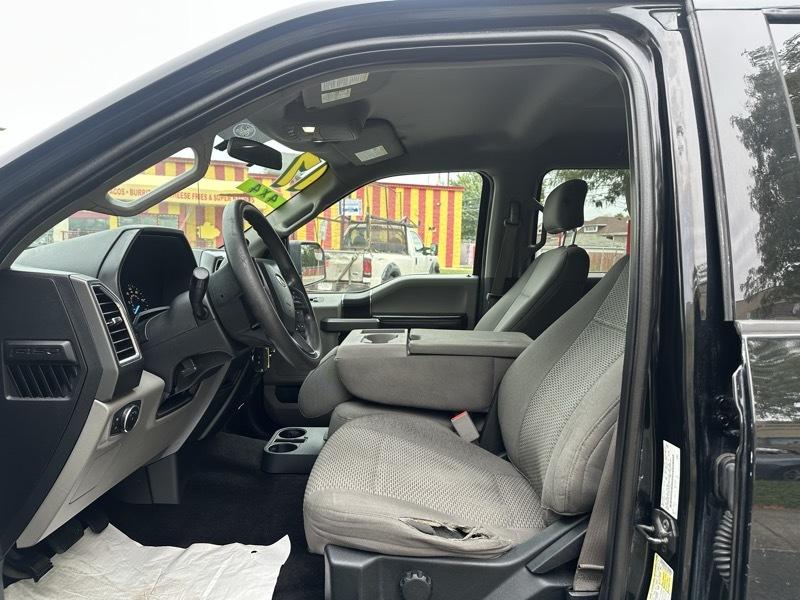 Ford F-150 photo 9