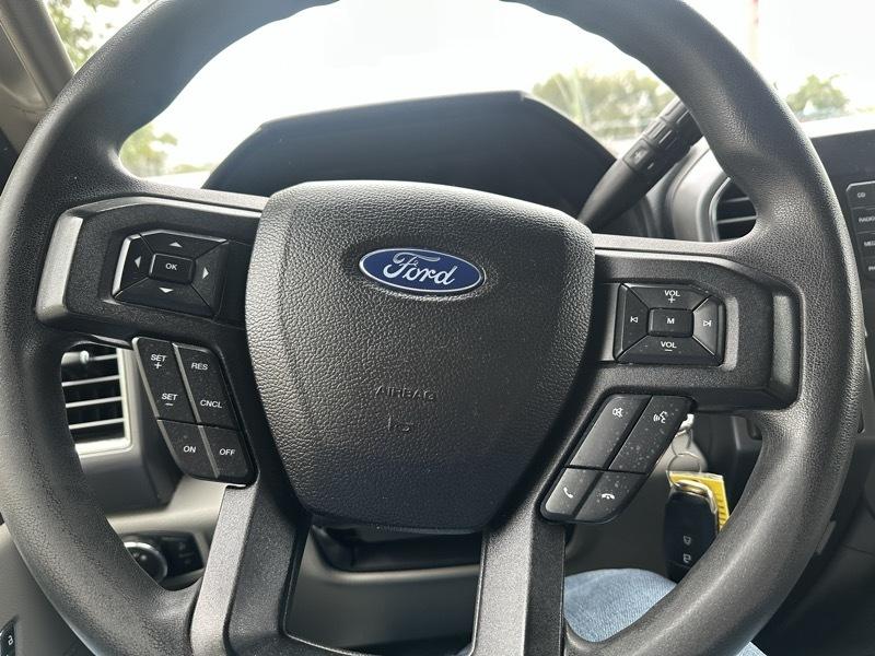 Ford F-150 photo 11