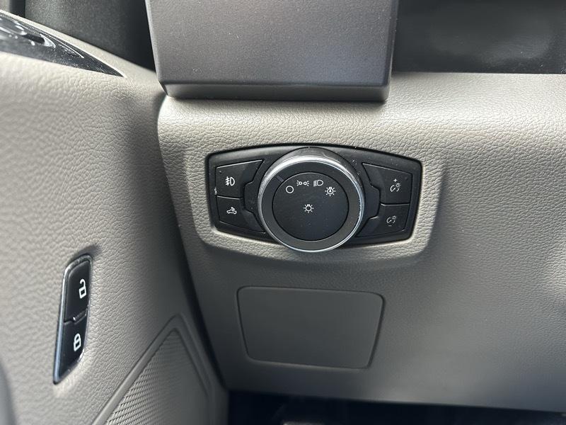 Ford F-150 photo 16