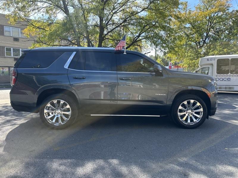 Chevrolet Tahoe photo 3