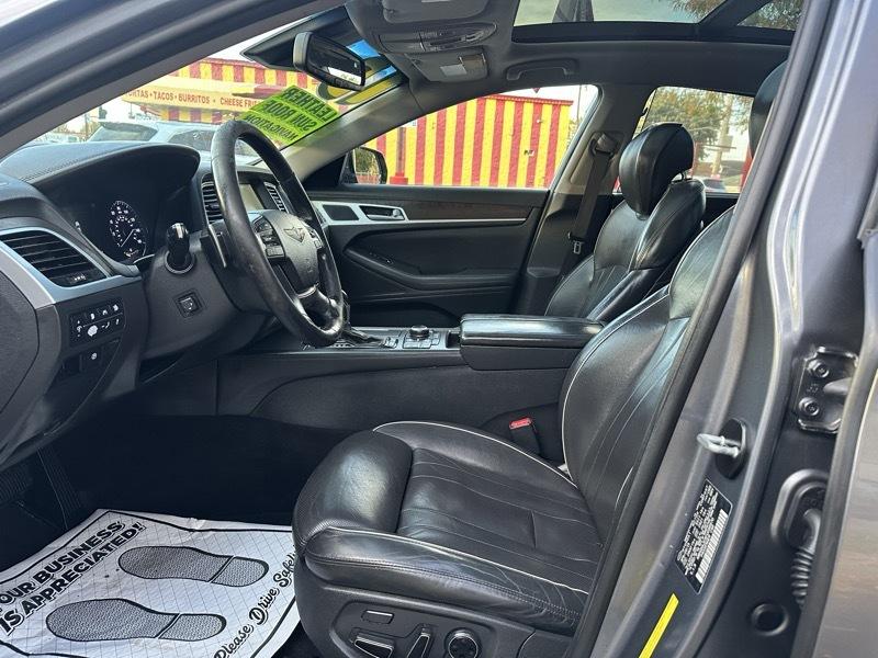 Hyundai Genesis 3.8L 2015