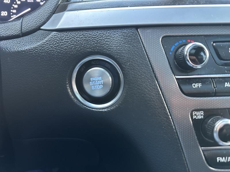 Hyundai Genesis 3.8L 2015