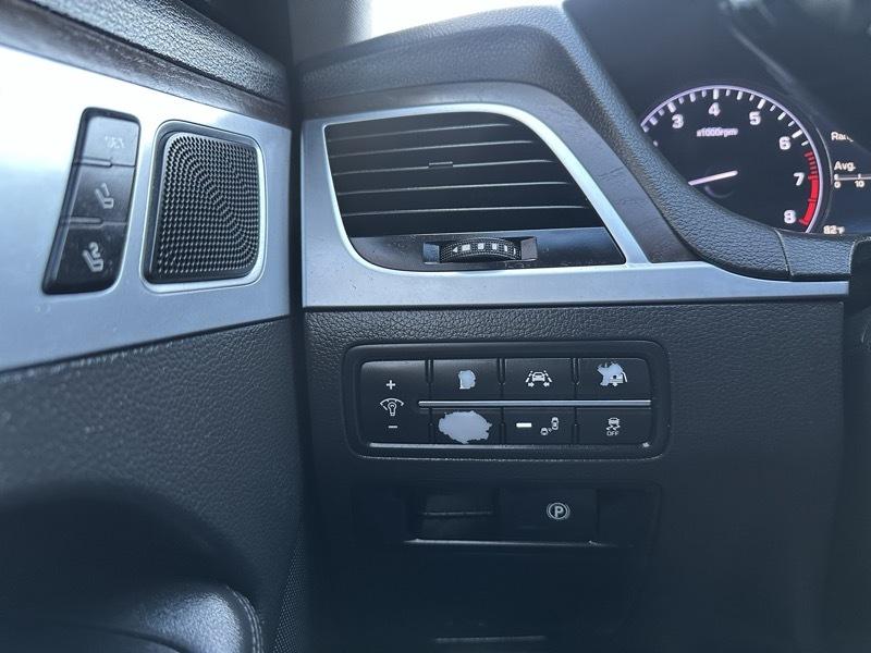 Hyundai Genesis 3.8L 2015