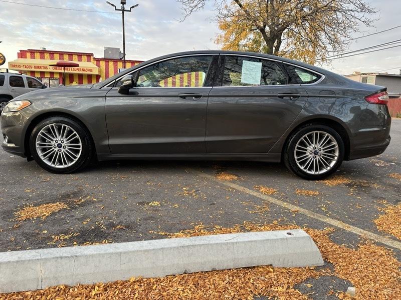 Ford Fusion SE 2015