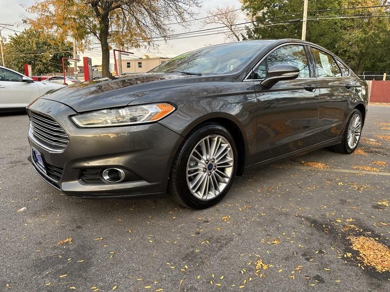 Ford Fusion SE 2015