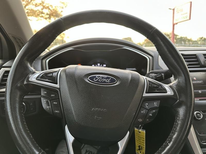 Ford Fusion SE 2015