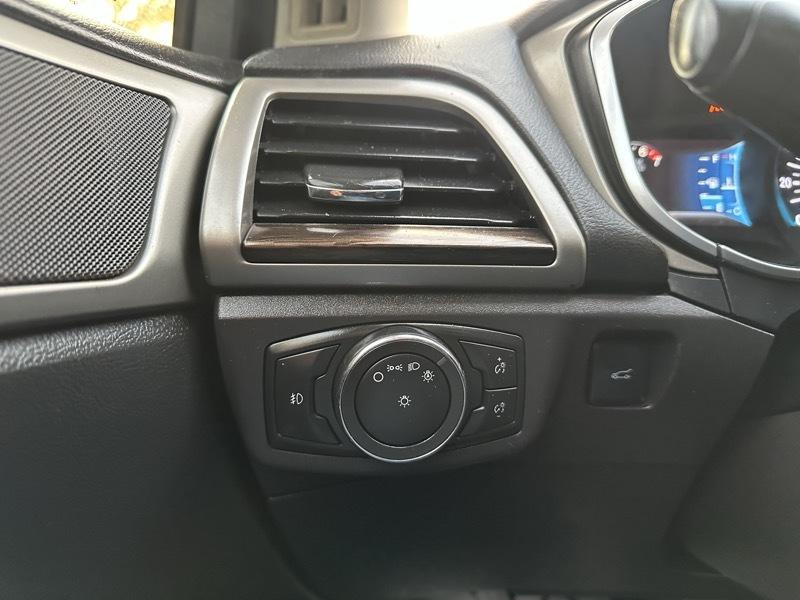 Ford Fusion SE 2015