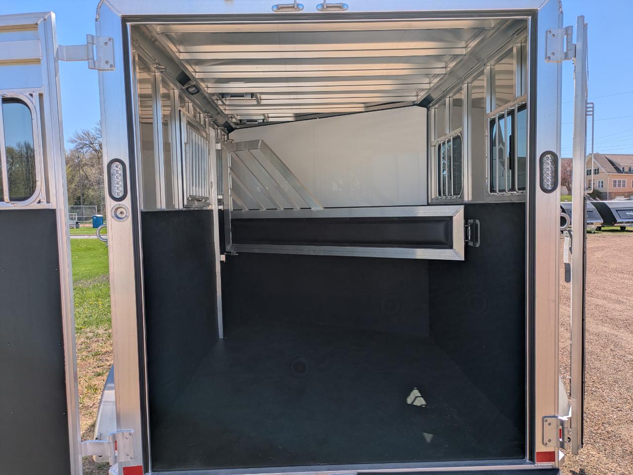 Frontier Trailers Strider  2025