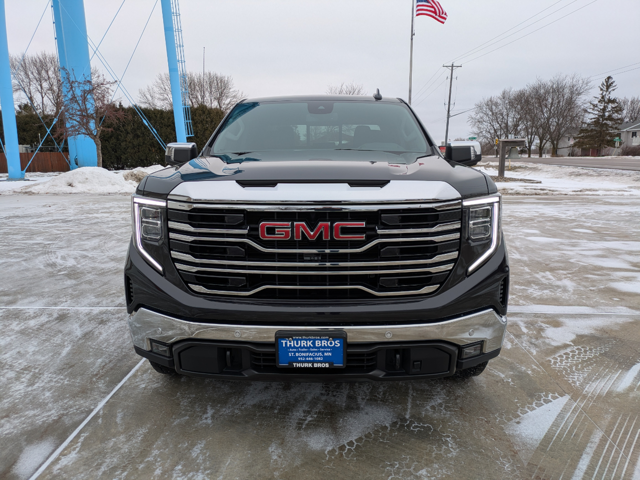 GMC Sierra 1500 SLT Crew Cab 4WD 2025