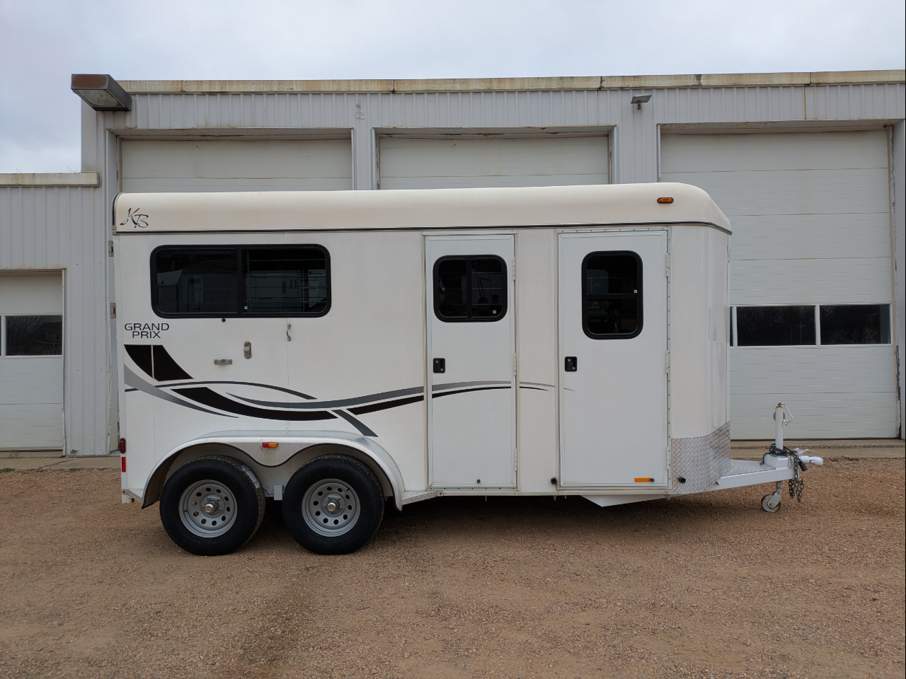 2001 Kiefer Manufacturing 2 Horse BP Grand Prix Straight Load