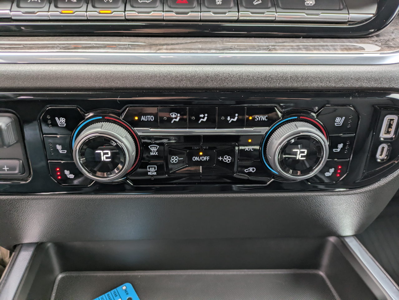 Chevrolet Silverado 1500 LTZ Crew Cab 4WD 2023