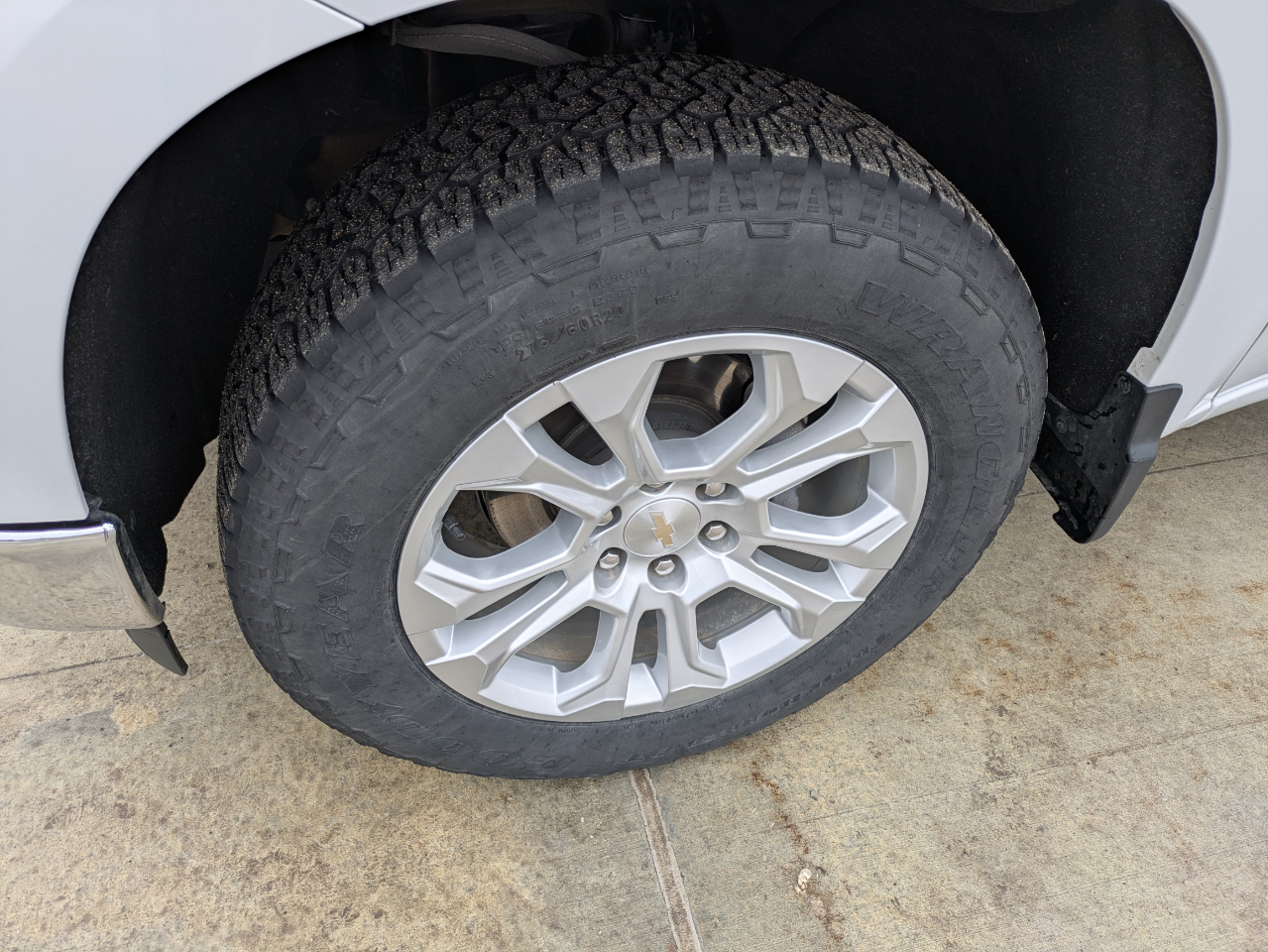 Chevrolet Silverado 1500 LTZ Crew Cab 4WD 2023