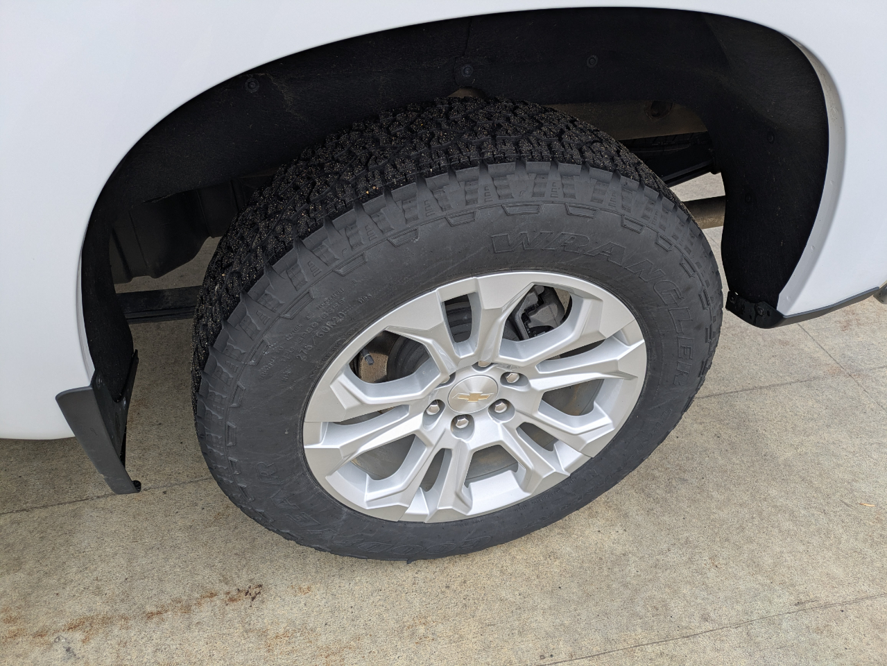 Chevrolet Silverado 1500 LTZ Crew Cab 4WD 2023