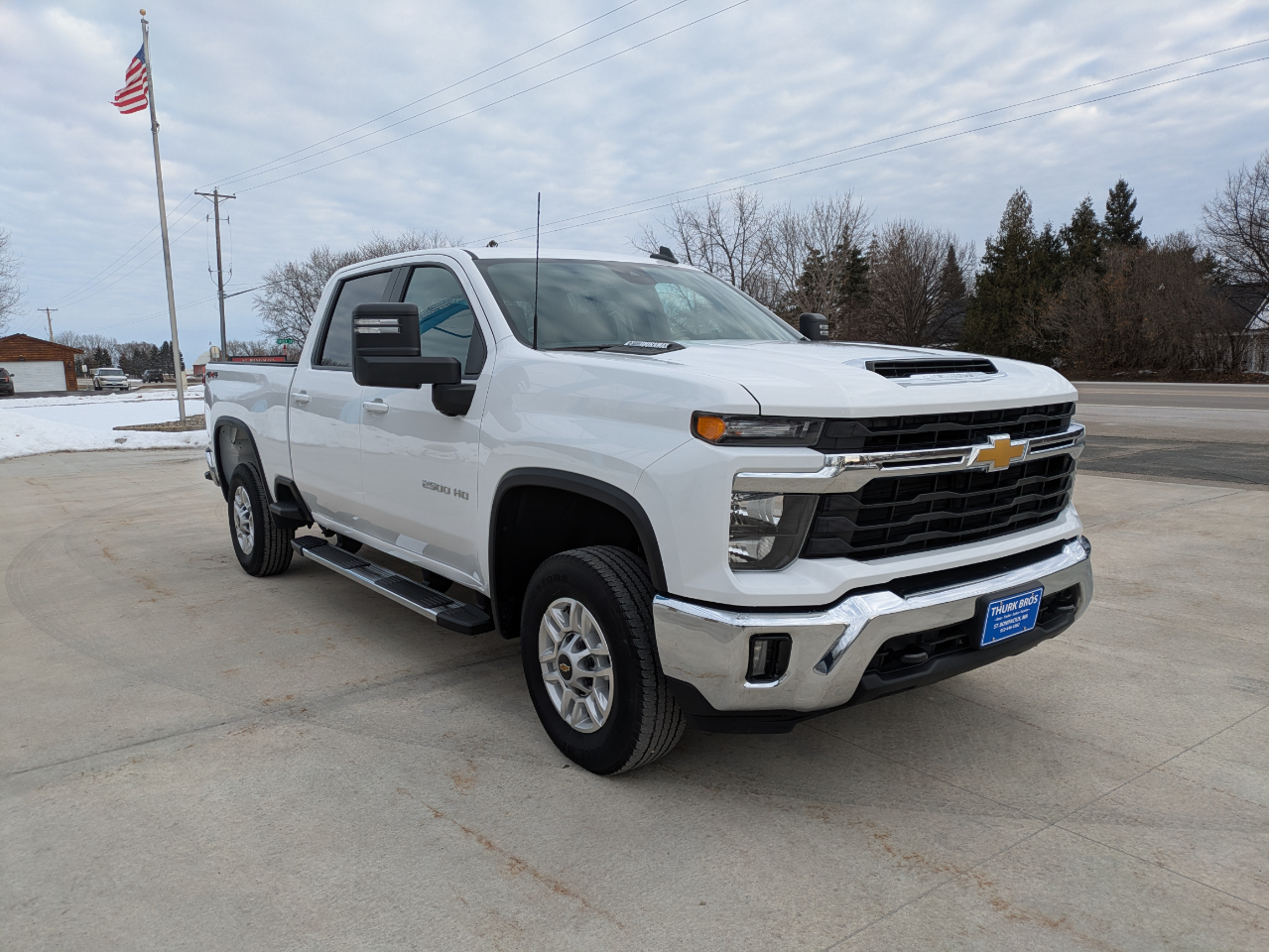 Chevrolet Silverado 2500HD LT Crew Cab Short Box 4WD 2025