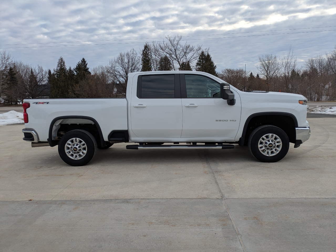 Chevrolet Silverado 2500HD LT Crew Cab Short Box 4WD 2025