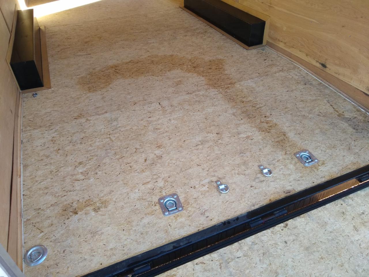 Wells Cargo 8.5x24  2017