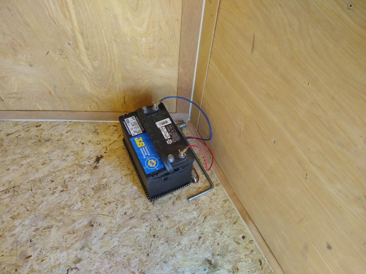 Wells Cargo 8.5x24  2017