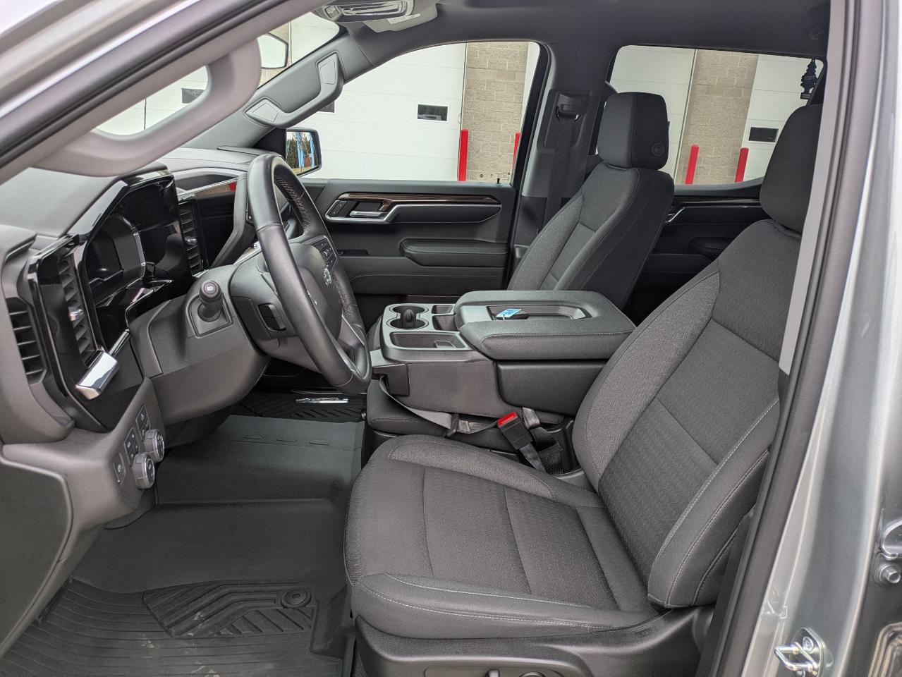 Chevrolet Silverado 1500 RST Crew Cab 4WD 2023