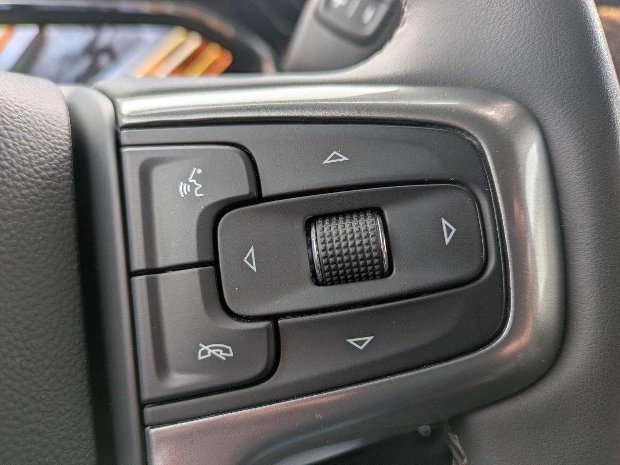 Chevrolet Silverado 1500 RST Crew Cab 4WD 2023