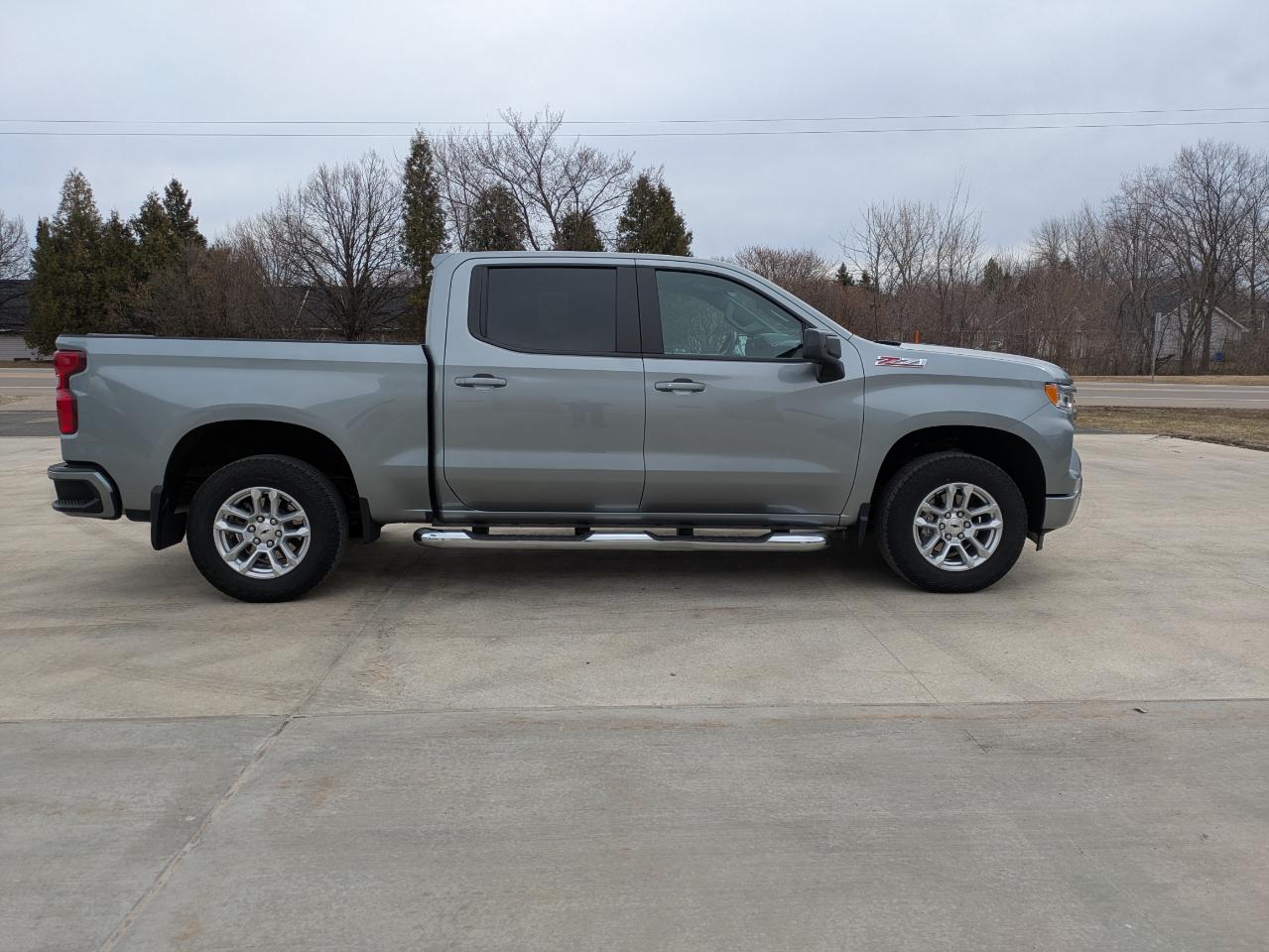 Chevrolet Silverado 1500 RST Crew Cab 4WD 2023