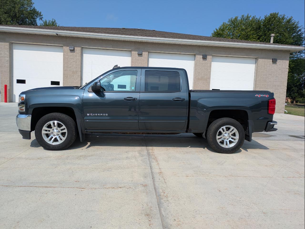 Chevrolet Silverado 1500 LT Crew Cab 4WD 2017