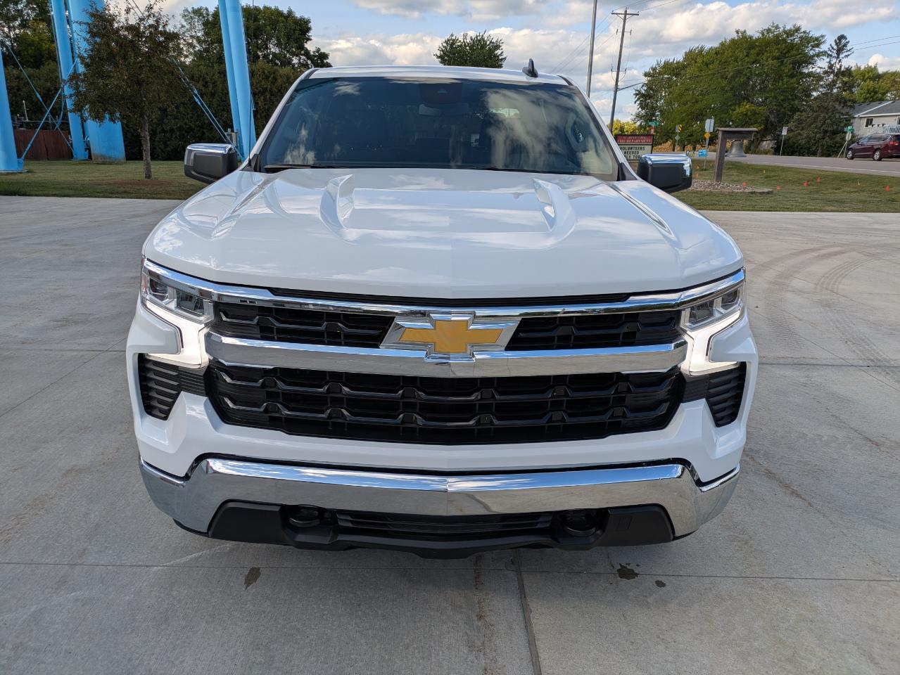 Chevrolet Silverado 1500 LT Crew Cab 4WD 2026