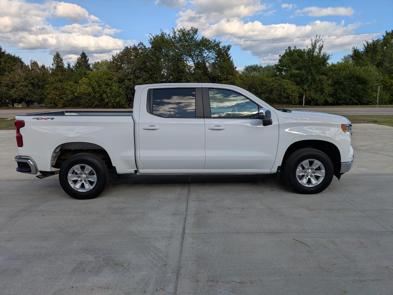 Chevrolet Silverado 1500 LT Crew Cab 4WD 2026