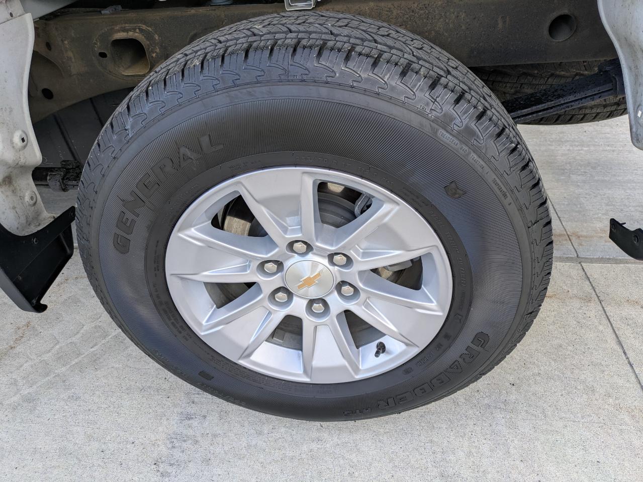 Chevrolet Silverado 1500 LT Crew Cab 4WD 2026