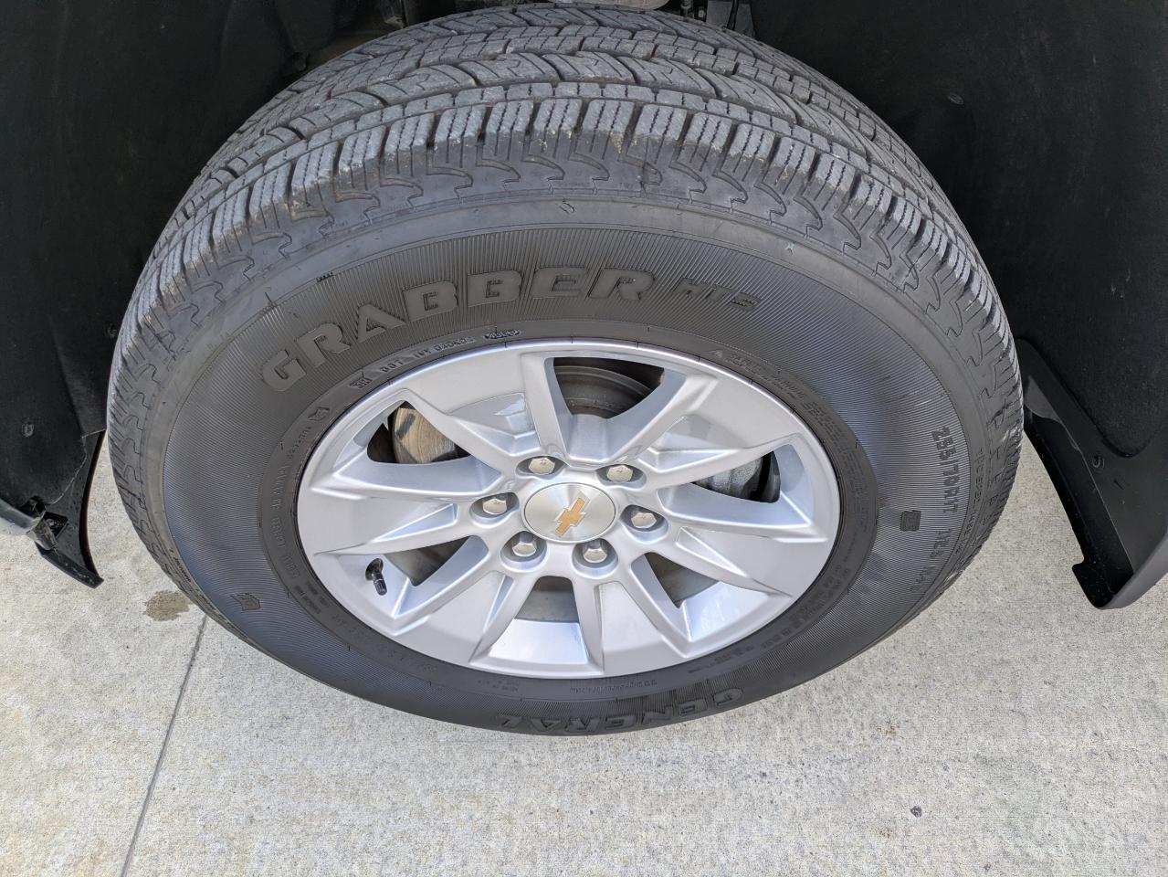 Chevrolet Silverado 1500 LT Crew Cab 4WD 2026