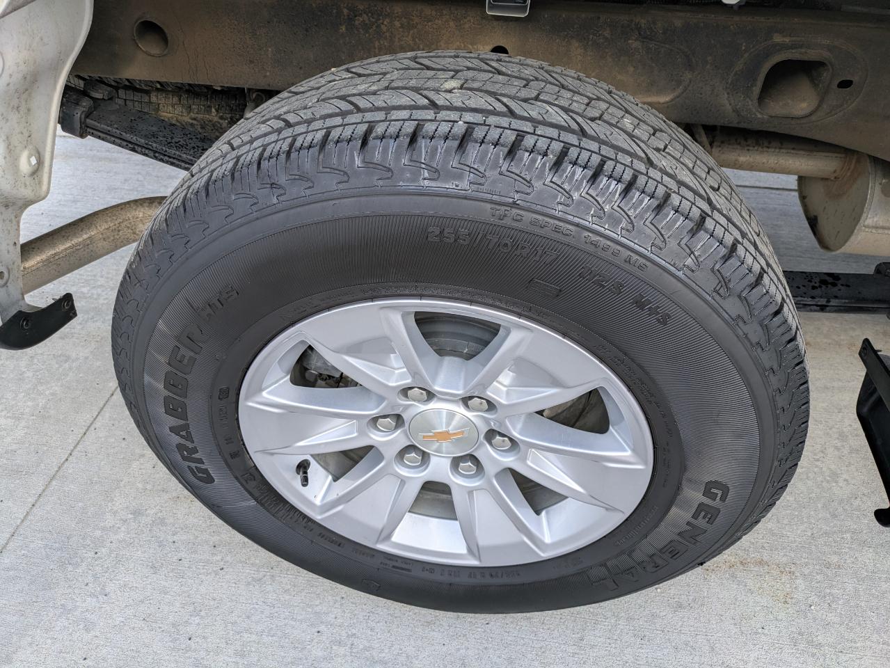 Chevrolet Silverado 1500 LT Crew Cab 4WD 2026
