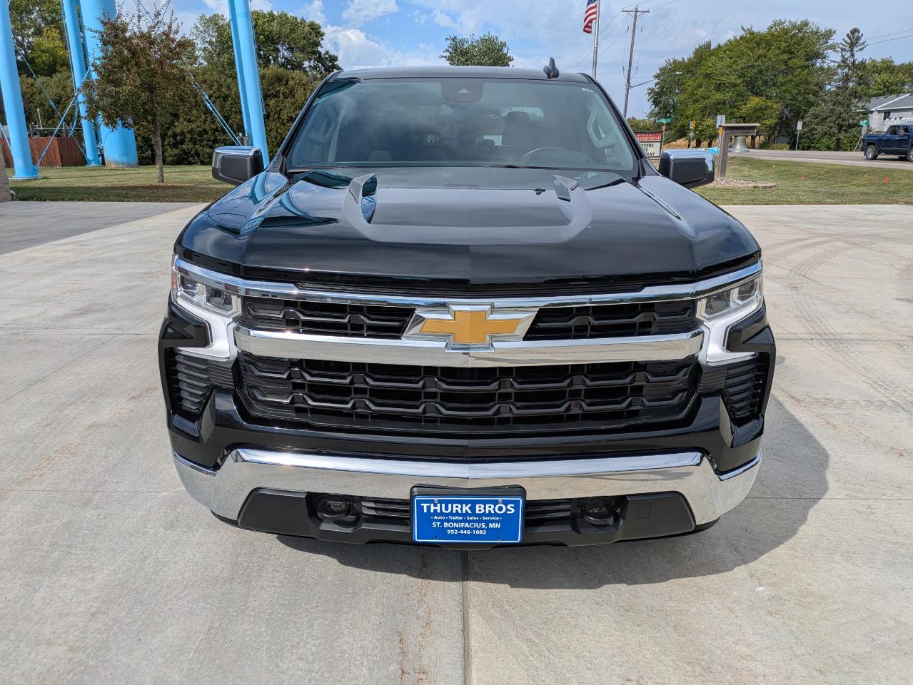 Chevrolet Silverado 1500 LT Crew Cab 4WD 2026