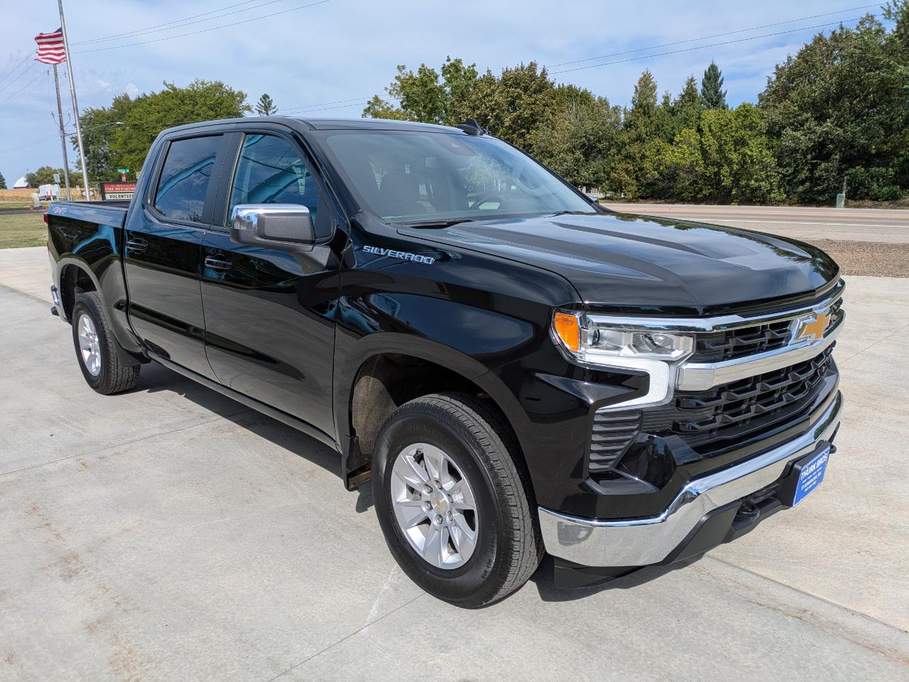 Chevrolet Silverado 1500 LT Crew Cab 4WD 2026
