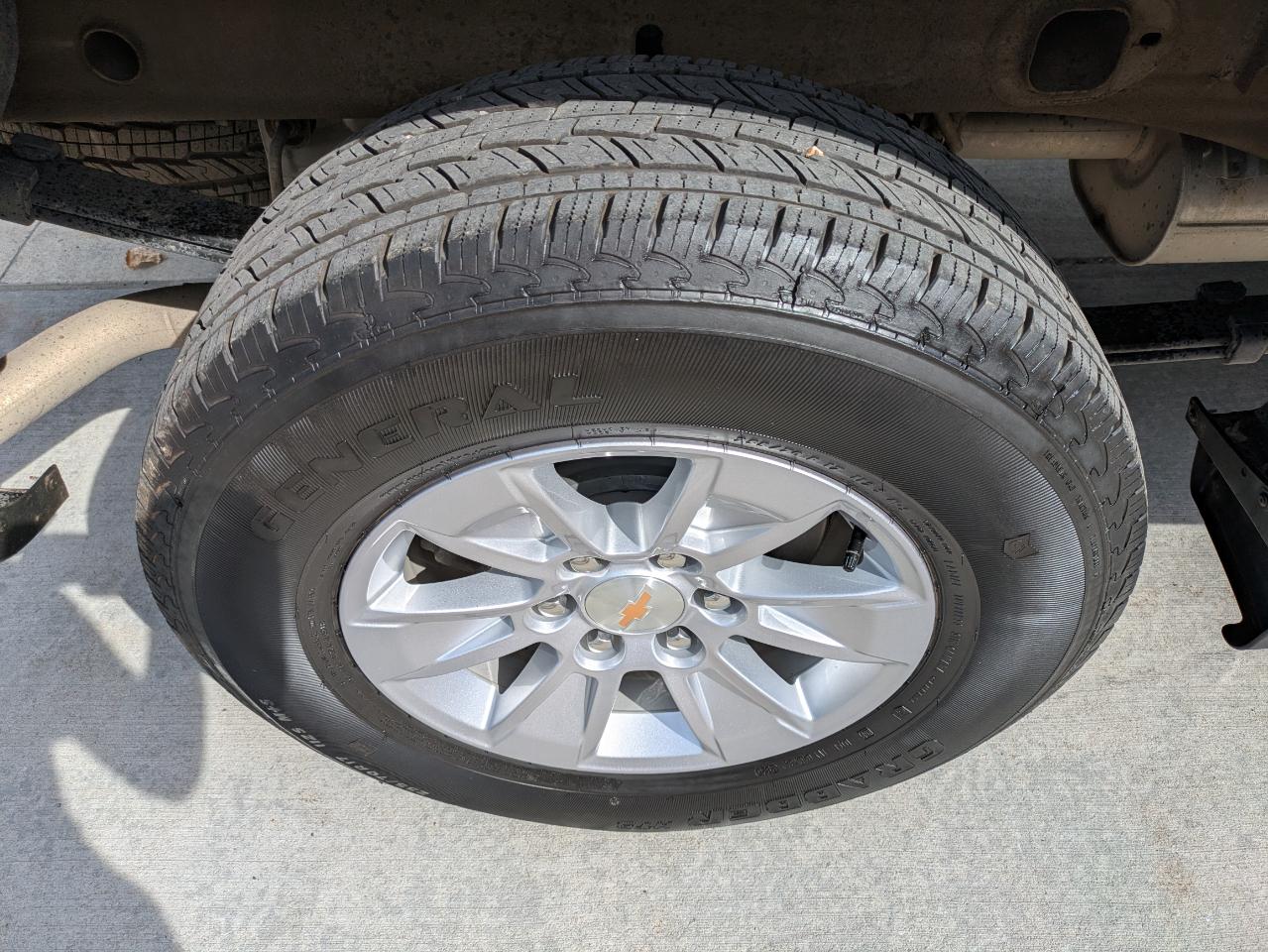 Chevrolet Silverado 1500 LT Crew Cab 4WD 2026