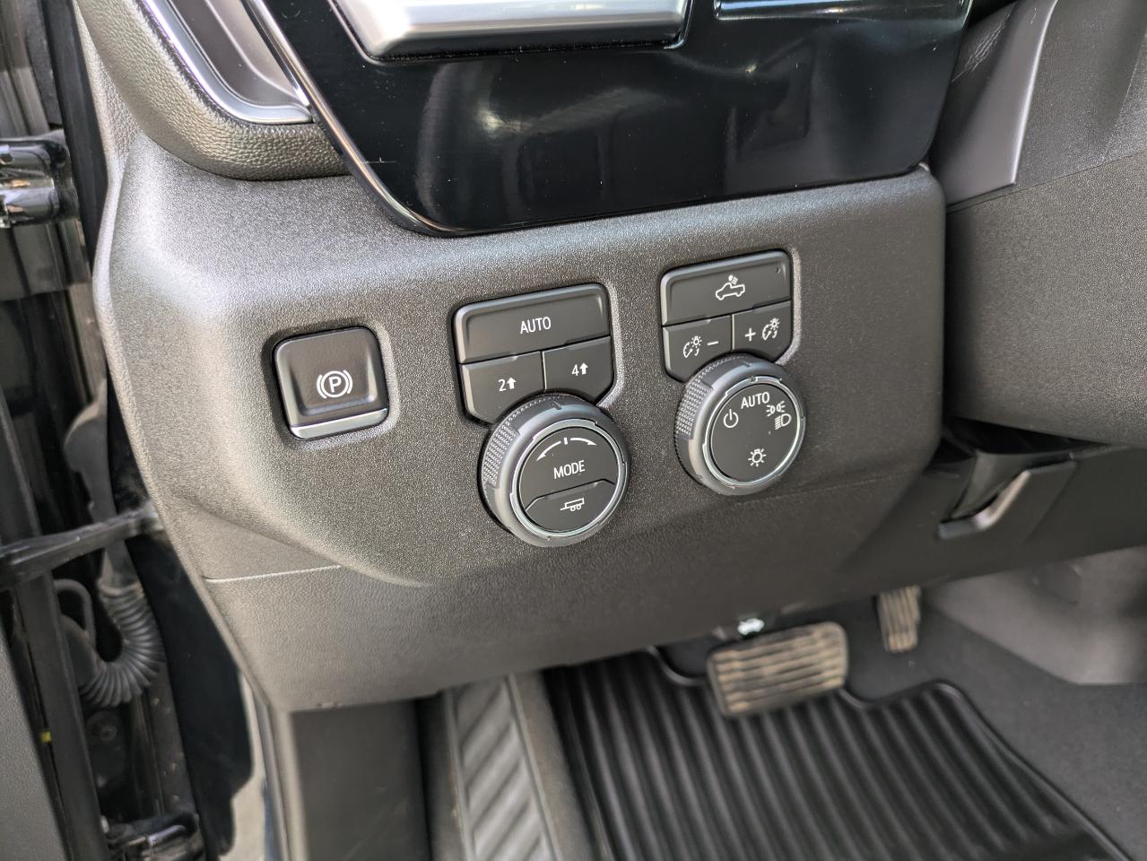 Chevrolet Silverado 1500 LT Crew Cab 4WD 2026