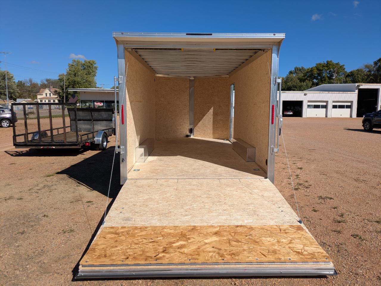 E-Z Hauler Cargo  2027