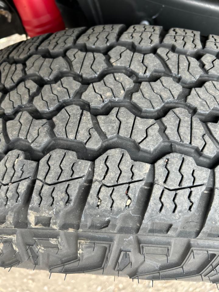 Toyota Tacoma 4WD TRD Pro Hybrid Double Cab 5' Bed AT (Natl) 2024