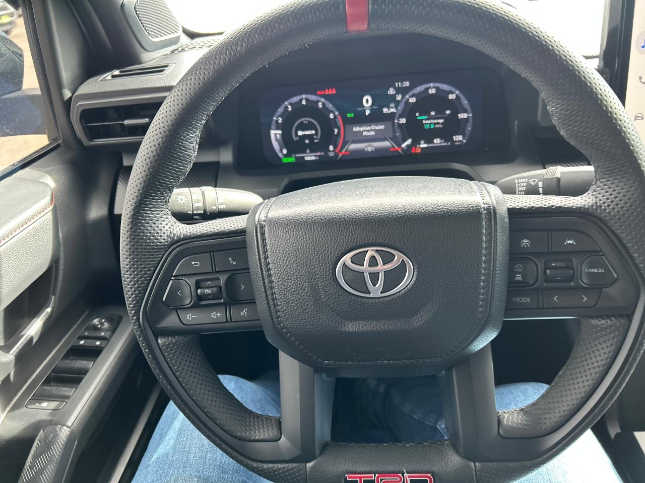 Toyota Tacoma 4WD TRD Pro Hybrid Double Cab 5' Bed AT (Natl) 2024