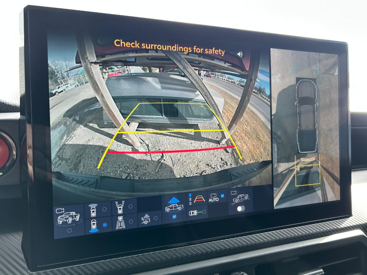 Toyota Tacoma 4WD TRD Pro Hybrid Double Cab 5' Bed AT (Natl) 2024