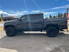 2024 Toyota Tacoma 4WD 