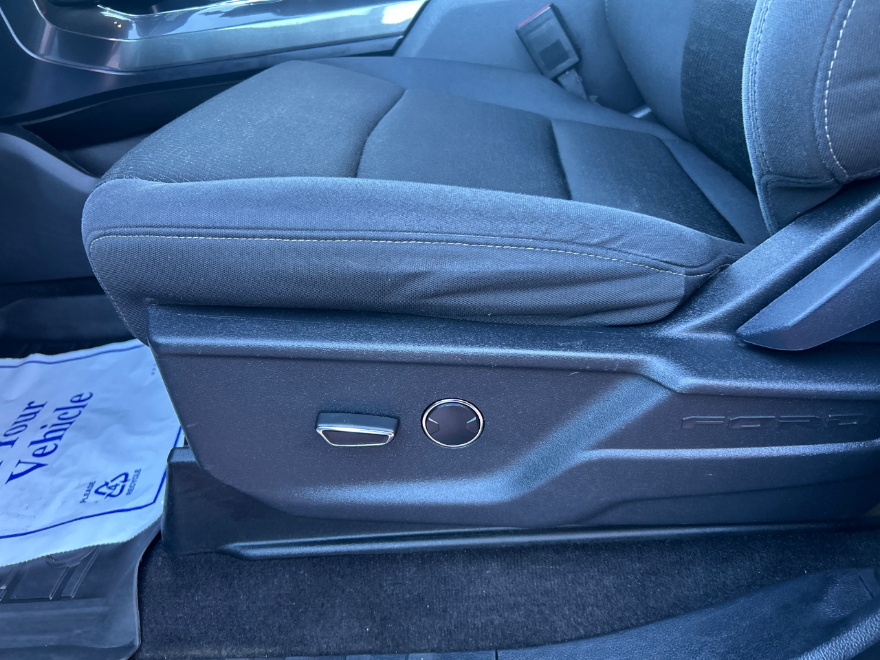2021 Ford F-150 XLT photo 12