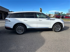 2023 Lincoln Aviator 