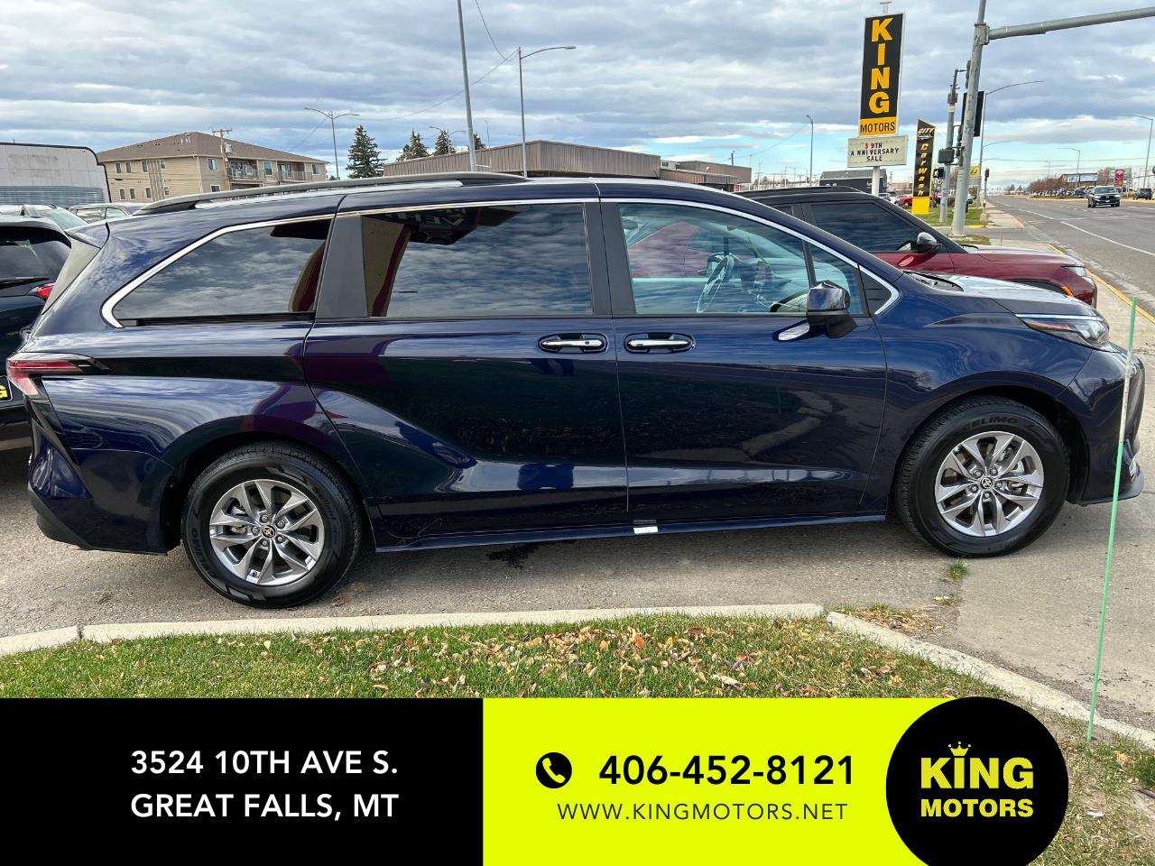 2024 Toyota Sienna XLE FWD 8-Passenger (Natl)